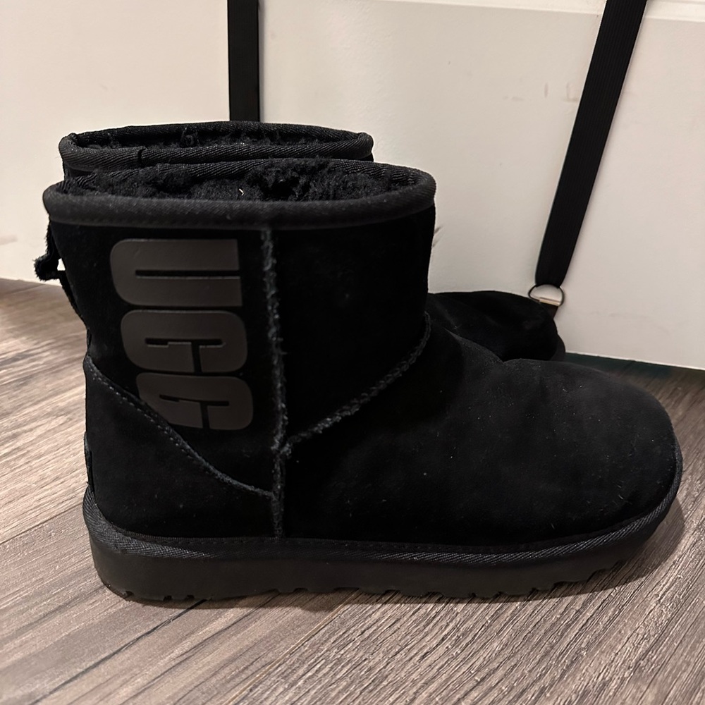 UGG Black Classic Short Boots